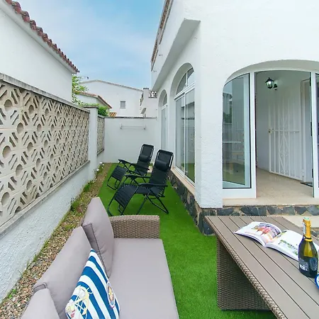 Welcs Casa 089 Emp Cerca Del Mar Villa Empuriabrava Exterior photo